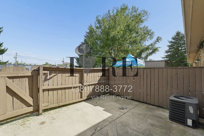 Building Photo - 3077 Morsetown Ct S
