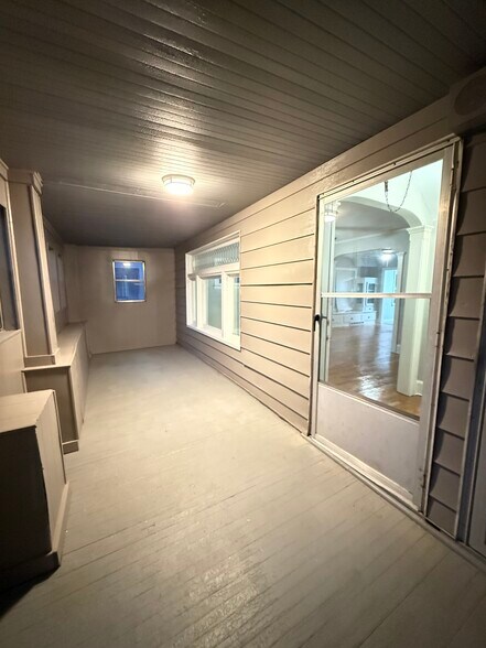 Front porch area - 3616 E 106th St