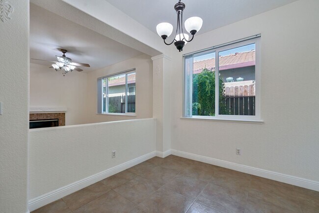 Building Photo - Spacious 4-Bedroom Home, Beautifully Maint...