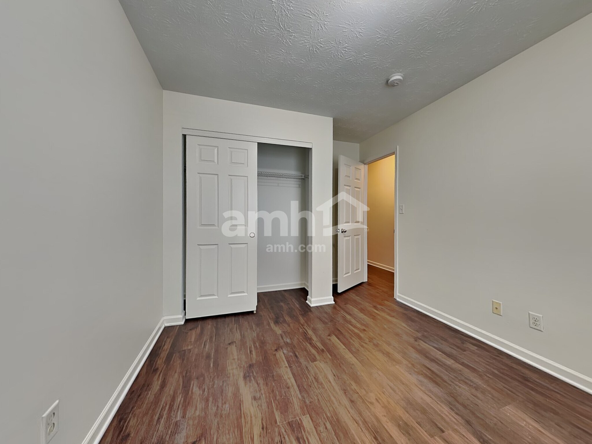 Building Photo - 903 Regency Ct