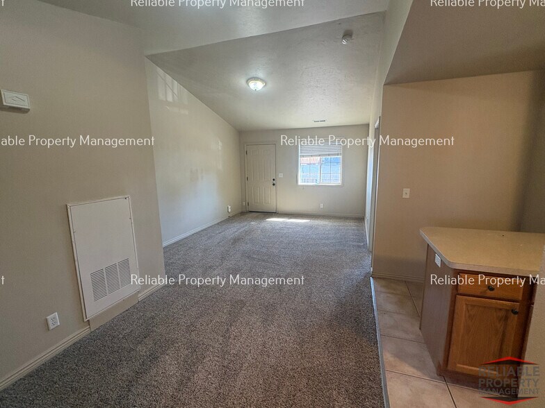 Building Photo - 172 Stockham Blvd