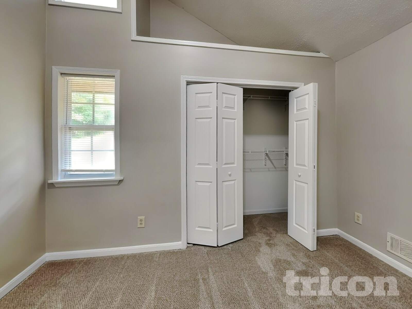 Building Photo - 4580 Woodcroft Cove