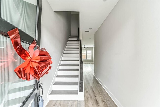 Building Photo - 1218 Sloane Manor Trace