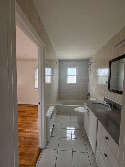 Building Photo - 49 Catalpa St