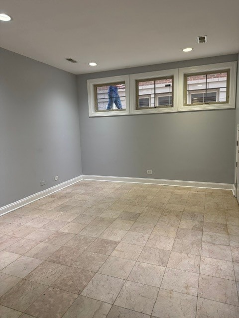 Building Photo - 2014 N Narragansett Ave