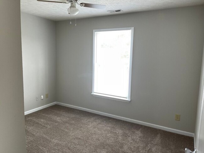 Building Photo - 1605 Matthew Allen Cir