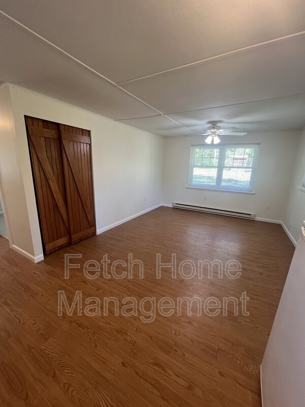 Building Photo - 1272 Park Rd