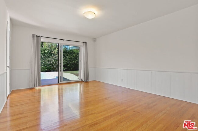 Building Photo - 1373 Beckwith Ave