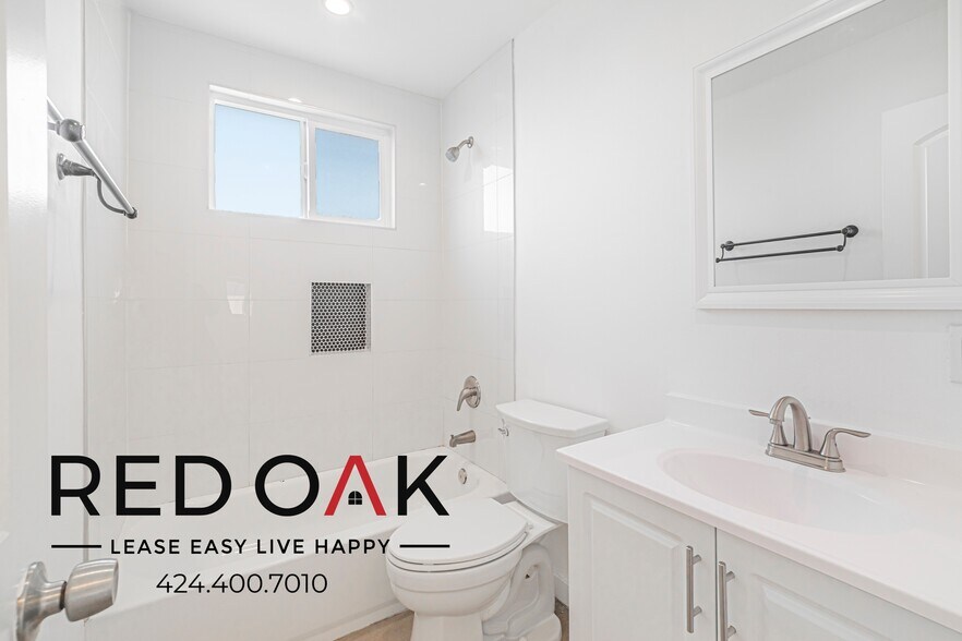 Building Photo - 228 Stepney St