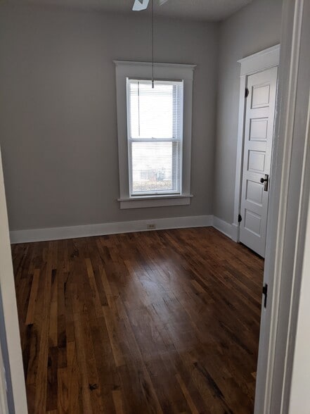 Front bedroom - 504 N High St