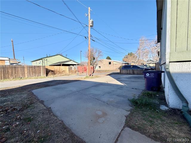 Building Photo - 4665 N Gaylord St