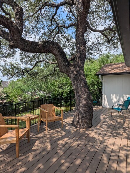 Building Photo - 8513 Bargamin Dr