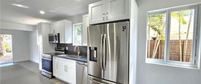 Building Photo - 5414 SW 44th Terrace