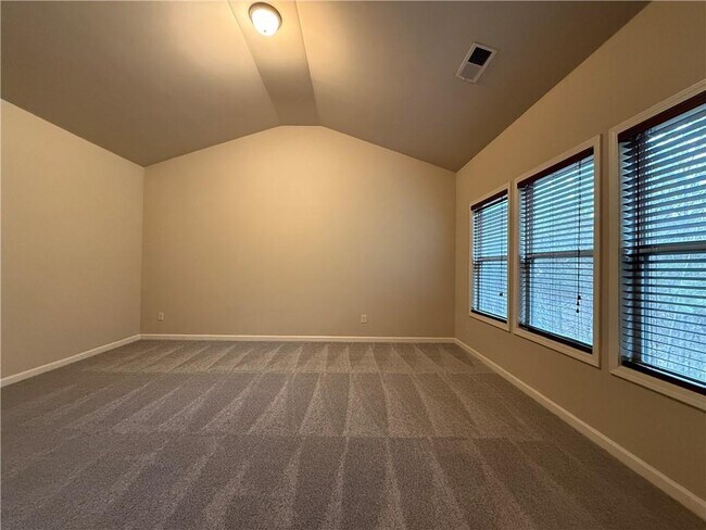 Building Photo - 4916 Briarcliff Dr