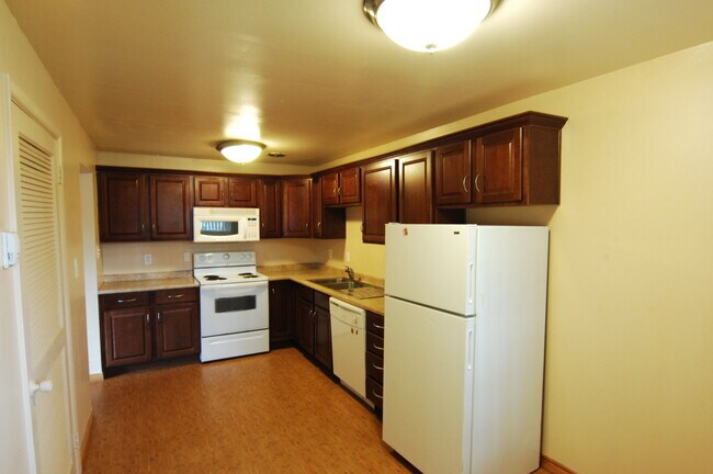 Building Photo - Great 2 Bedroom Apartment