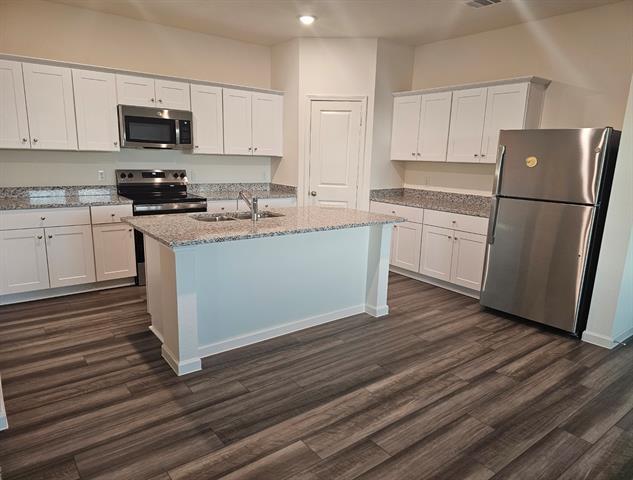 Building Photo - 2310 States St