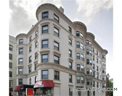 Building Photo - 636 Beacon St
