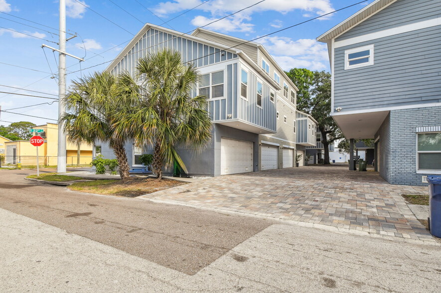 Building Photo - 720 S 22nd St