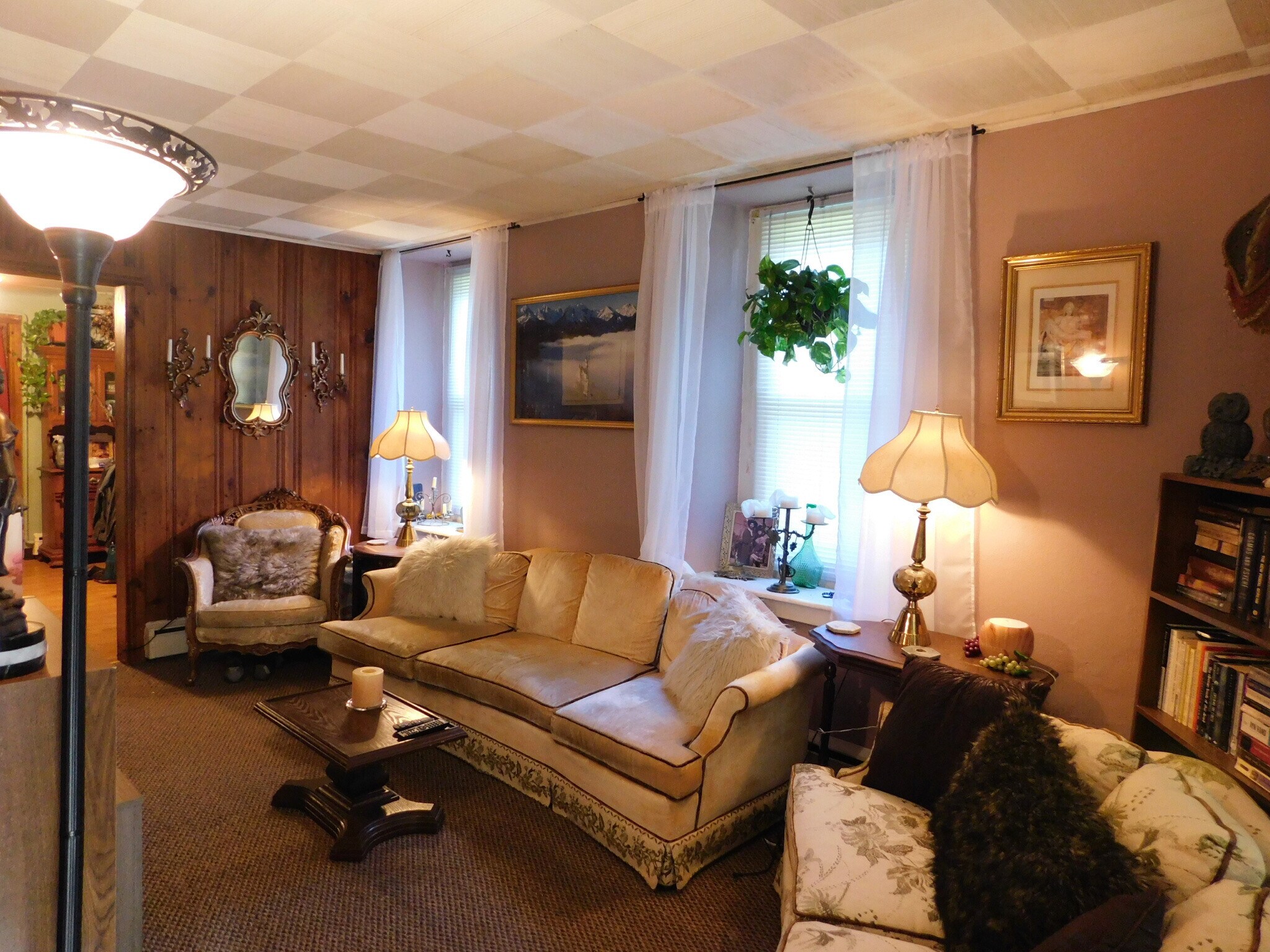 Living Room - 6906 Tollgate Rd