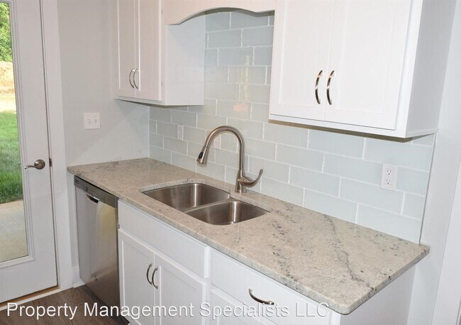 Building Photo - 3 br, 3 bath House - 2727 Rainbow Circle