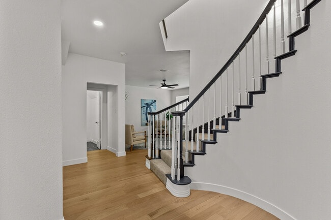 Building Photo - 5031 Enclave Ct