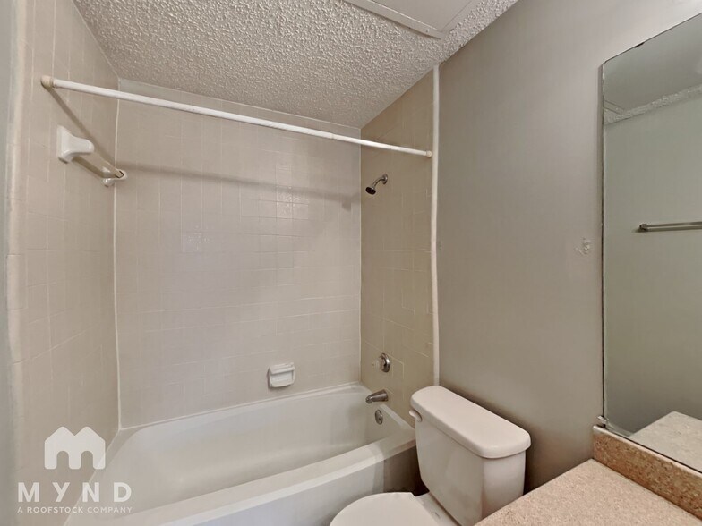 Building Photo - 9747 Whitehurst Dr