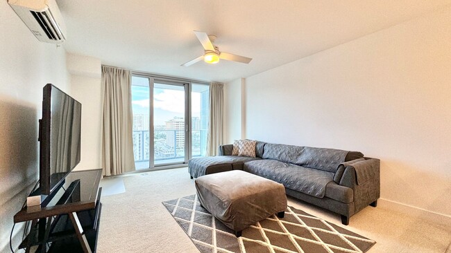 Building Photo - AVAILABLE NOW!! Furnished 1 Bedroom, 1 Bat...