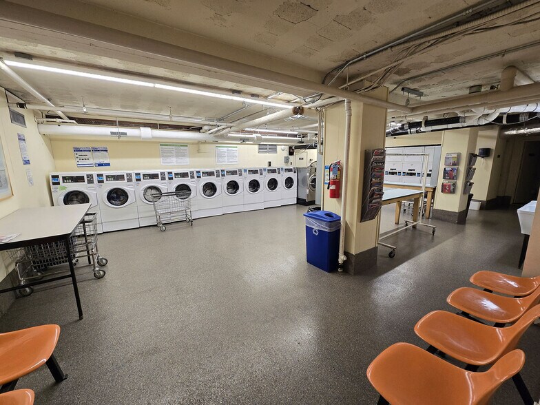 Building Photo - 2475 Virginia Ave NW