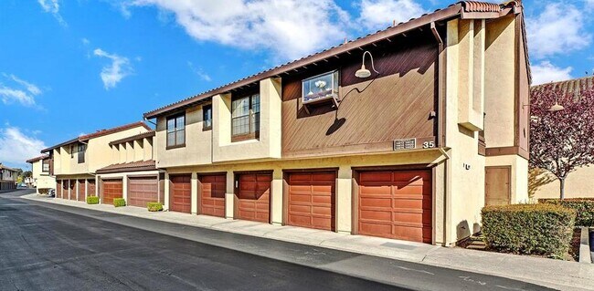 Building Photo - 14319 Seagate Dr