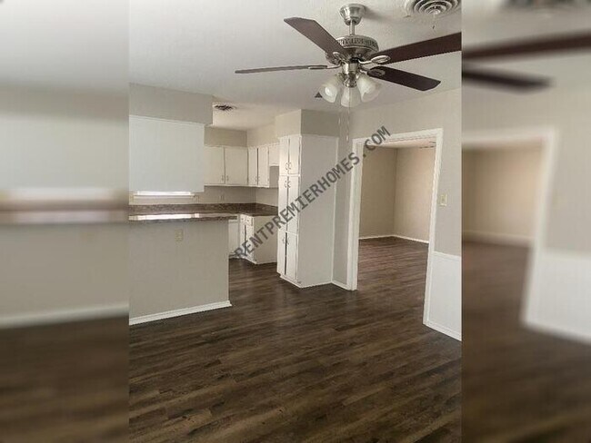 Building Photo - 3805 Kushla Ave