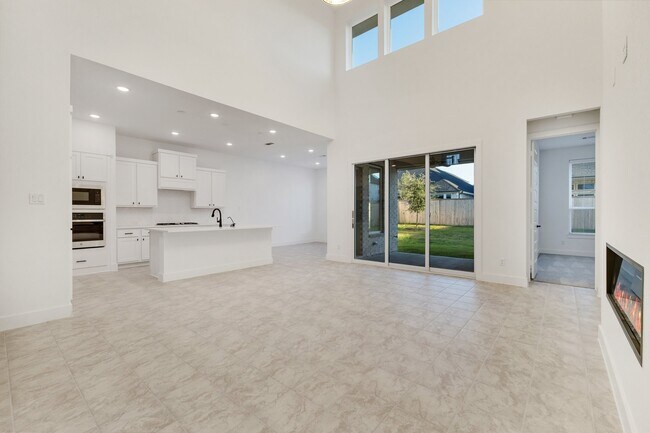 Building Photo - 8127 Fenway Hts Dr