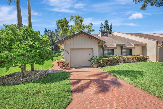 Building Photo - 4705 Fountains Dr S