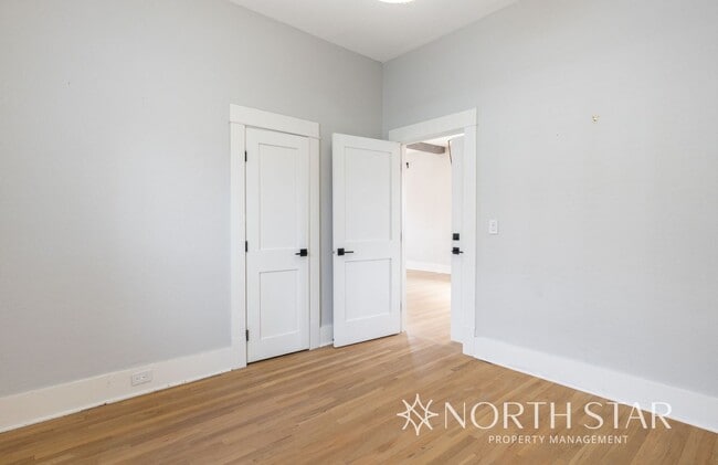 Building Photo - Coming Soon!  Remodeled Sellwood Bungalow