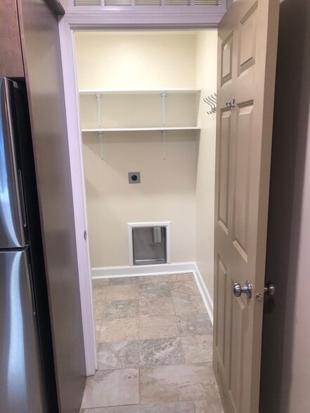 Building Photo - 203 E Dunklin St