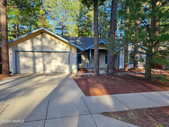 Building Photo - 3643 S Cheryl Dr