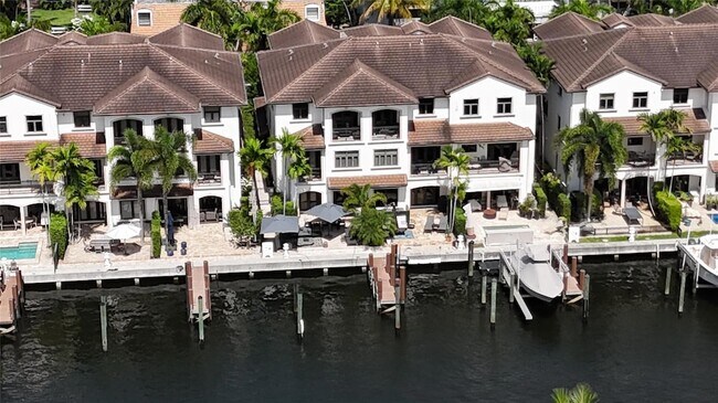 Building Photo - 105 Isle of Venice Dr