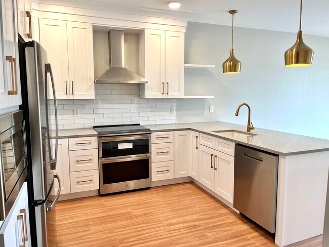 Building Photo - 99 Foundry Pl