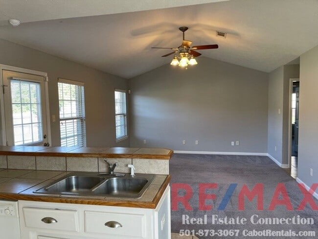 Building Photo - Sorry No Smoking and Pets Permitted with R...