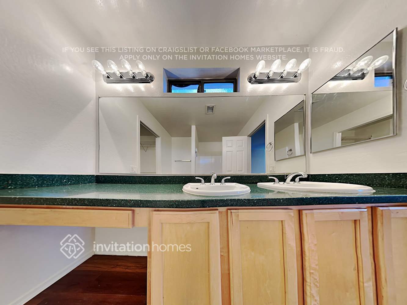 Building Photo - 10513 W Alvarado Rd