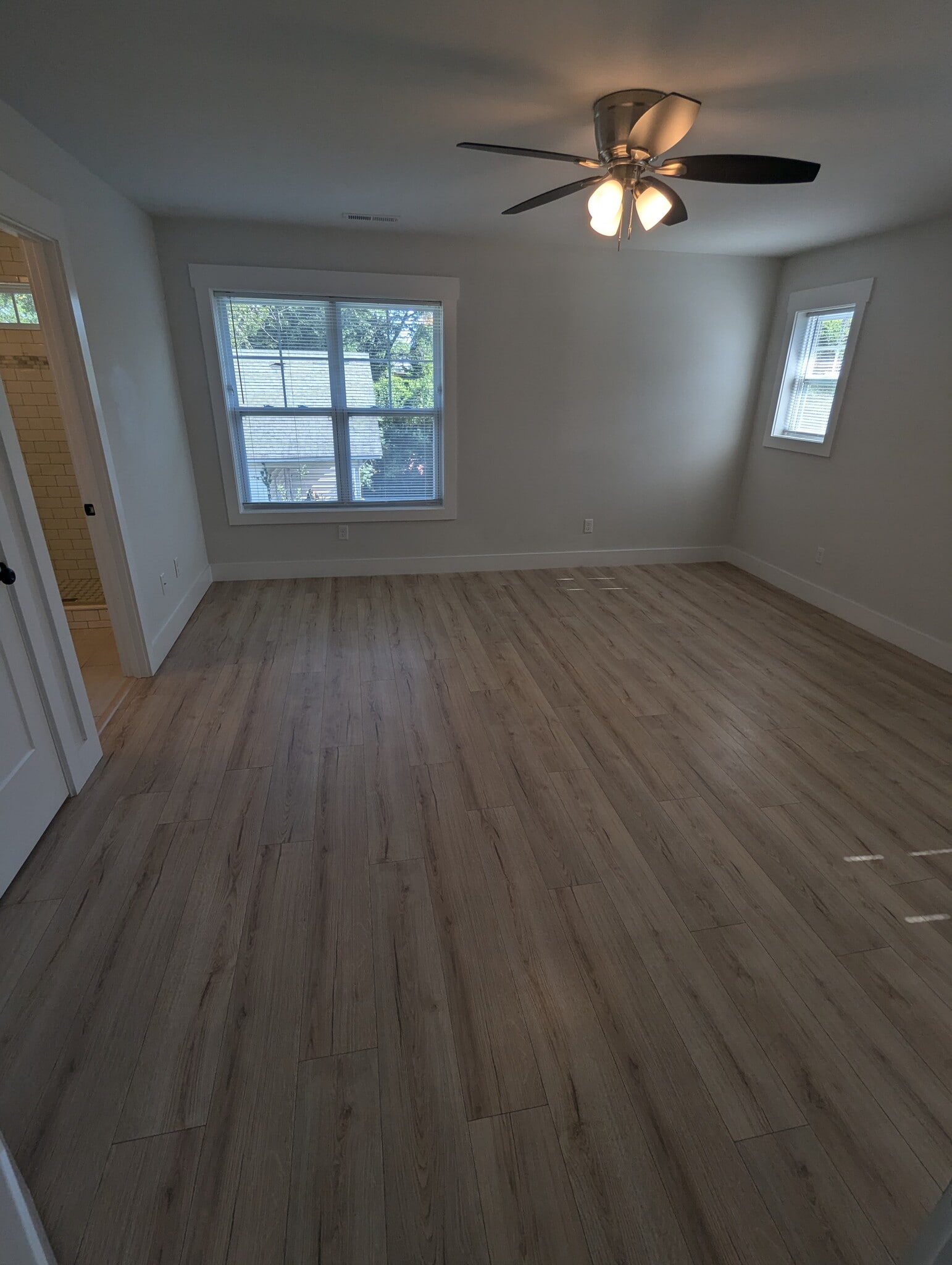 Master Bedroom - 205 Meares St
