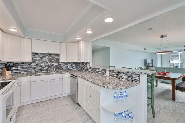 Building Photo - 1400 Gulf Blvd