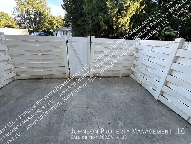 Building Photo - 4143 Libby Ln