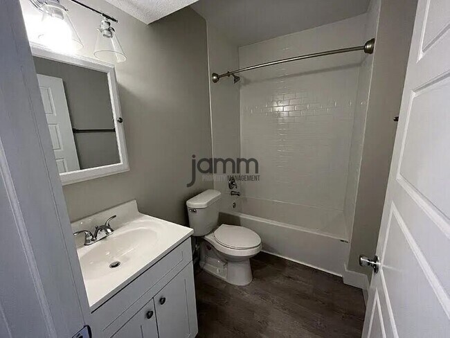 Building Photo - 1966 Randall Rd