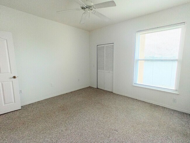 Building Photo - Visconti West Condominium - Unit 8304