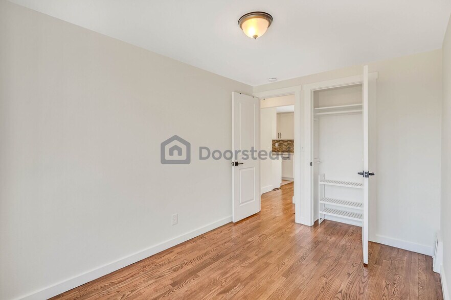 Building Photo - 7348 29th Ave SW