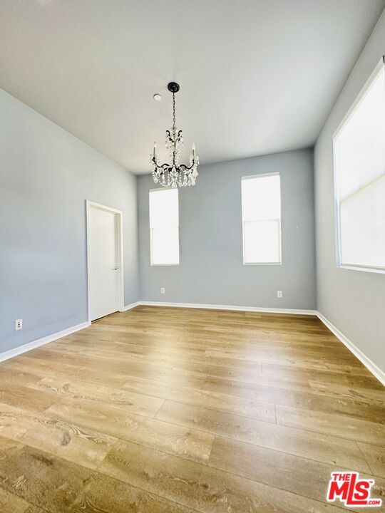 Building Photo - 6581 S Seabluff Dr