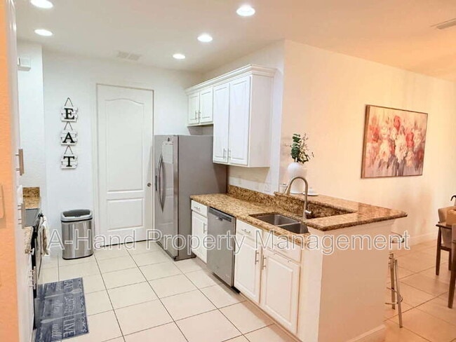 Building Photo - 10779 Belfry Cir