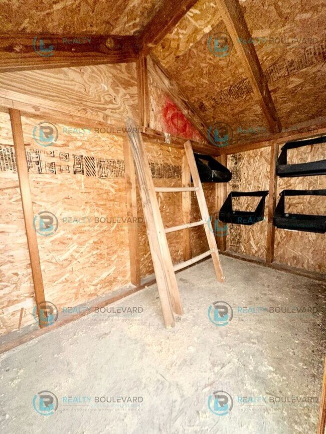 Building Photo - Open Kitchen, Expansive Living, and Covered Patio in Tranquil South Reno Near Trails, Parks & Sho...