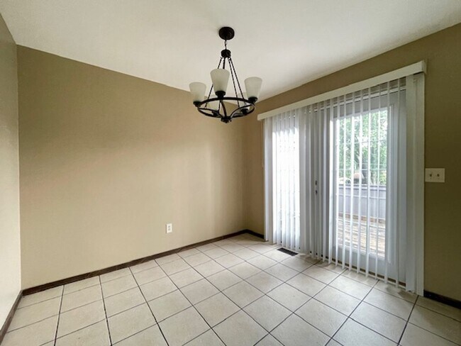 Building Photo - ohp2537