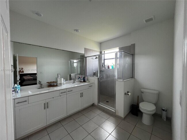 Building Photo - 5942 Mustang Manor